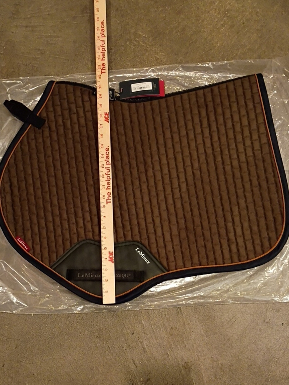 LeMieux Suede Close Contact Saddle Pad - Picture 7 of 10